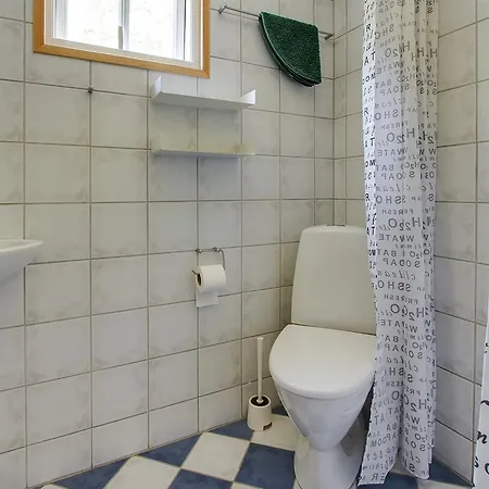 Two-bedroom Holiday In * Hals